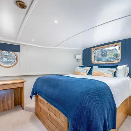 Luxurious Houseboat Near Canary Wharf In London Exterior foto